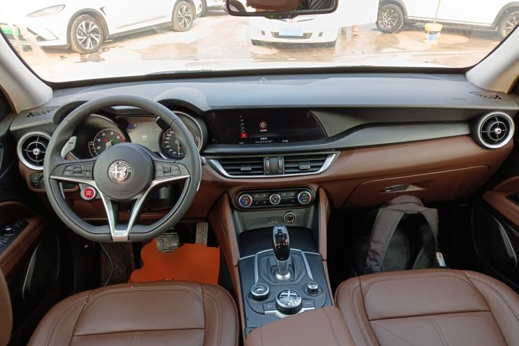 Used Alfa Romeo Stelvio 2017 2.0T 200HP Luxury Edition