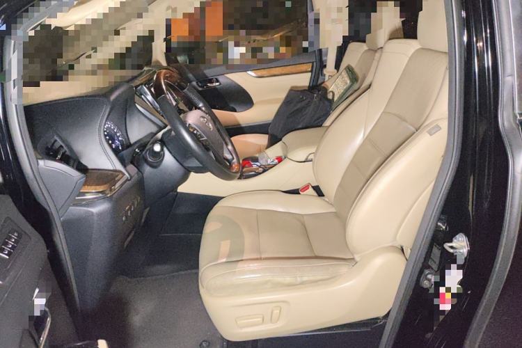 Used Toyota Alphard 2015 3.5L Prestige Edition Left Front Seat