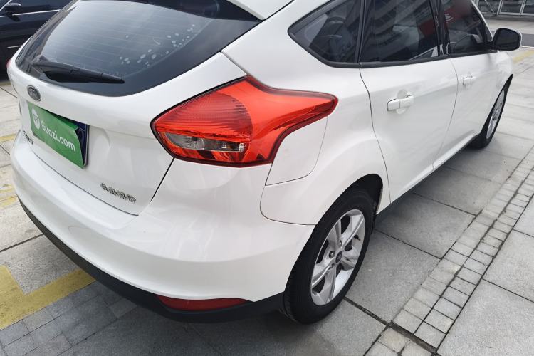 Used Ford Focus 2017 Hatchback 1.6L Automatic Comfort Plus SmartDrive Edition
