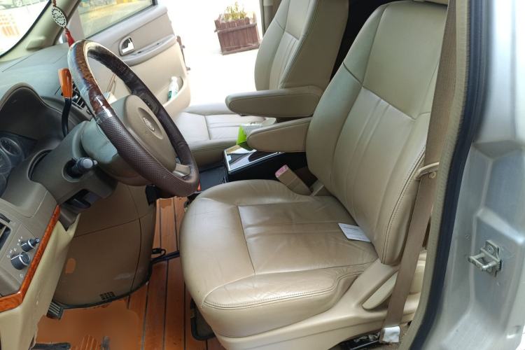 Used Buick GL8 2011 2.4L LT Executive Edition
