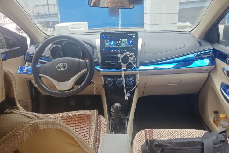 Used Toyota Vios 2014 1.3L Manual Value Edition Center Console