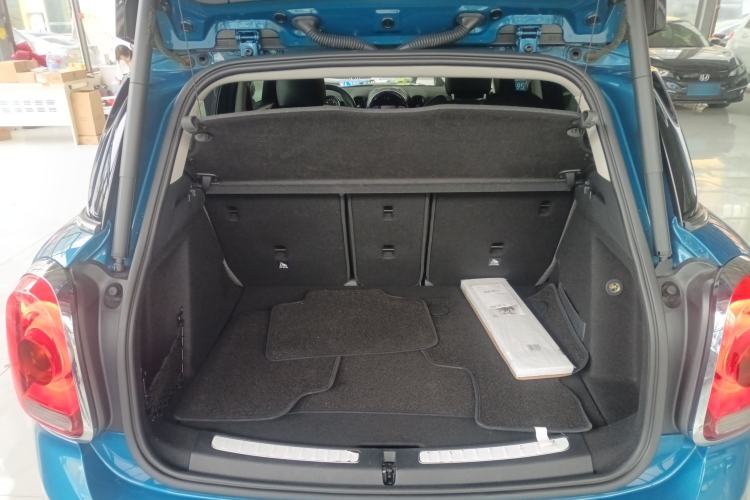 Used MINI Countryman 2019 1.5T COOPER ALL4 Classic Weekend Travel Edition Trunk