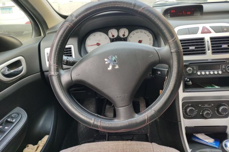 Used Peugeot 307 2013 Hatchback 1.6L Manual Comfort Edition