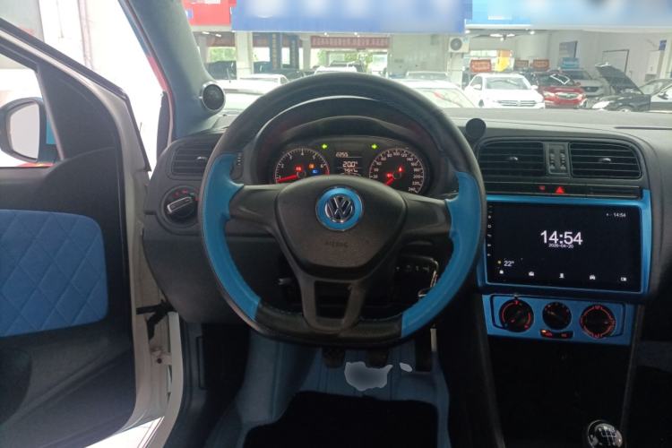 Used Volkswagen Polo 2016 1.4L Manual Fashion Model
