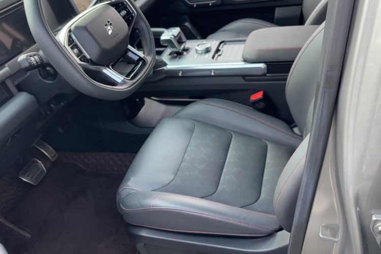 Used JETOUR Traveler C-DM 2024 C-DM 208KM Mountain & Wilderness Edition
