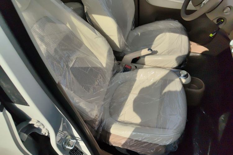 Used Wuling Hongguang MINIEV 2025 Four-Door Version Advanced Edition Right Front Seat