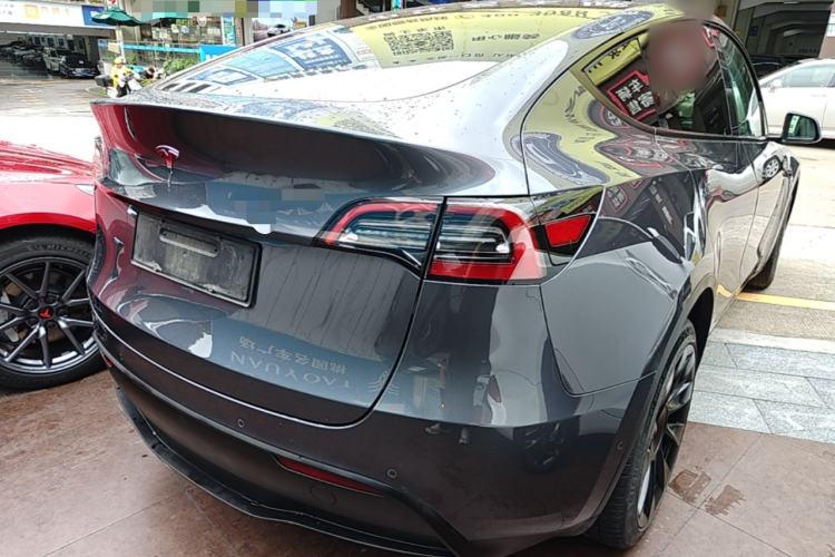 Used Tesla Model Y 2021 Long-Range All-Wheel-Drive Version 3D7
