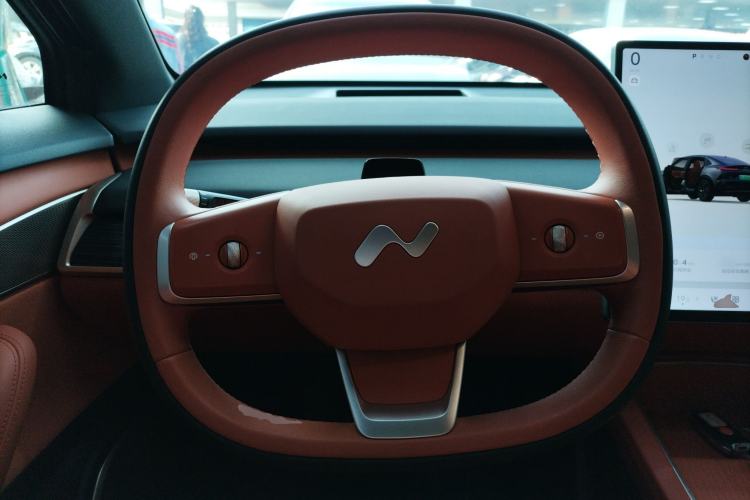 Used ONVO L60 2024 60 kWh Rear-Drive Version
