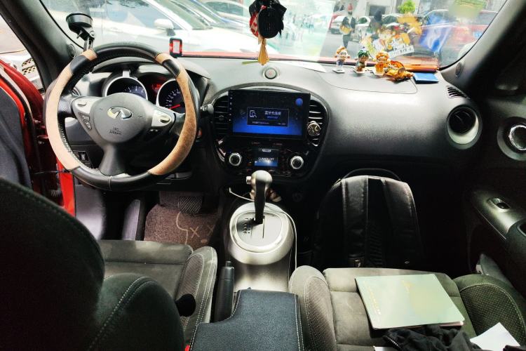 Used Infiniti ESQ 2014 1.6L Spontaneous Edition