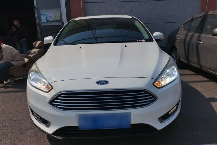 Used Ford Focus 2017 Sedan 1.6L Automatic Fashion Edition Smart Drive Version
