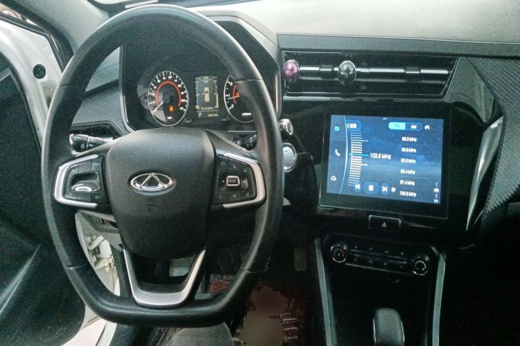 Used Chery Tiggo 3X 2021 Facelift PLUS 1.5L CVT Zhenxing Pine Nut Edition Center Console