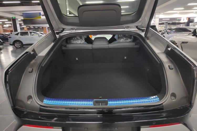 Used XPeng P7 2025 Model—702 Long Range Ultra