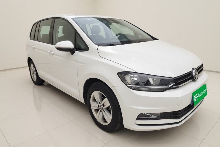 Used Volkswagen Touran 2016 Volkswagen Touran L 280TSI Manual Trend Edition Exterior 2