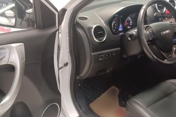 Used Haval H6 2016 Upgraded Model 1.5T Automatic Two-Wheel Drive Elite Version
