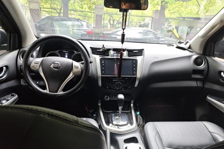 Used Nissan Terra 2020 2.5L XL Upper 4WD Automatic Four-Wheel Drive Luxury Edition Center Console