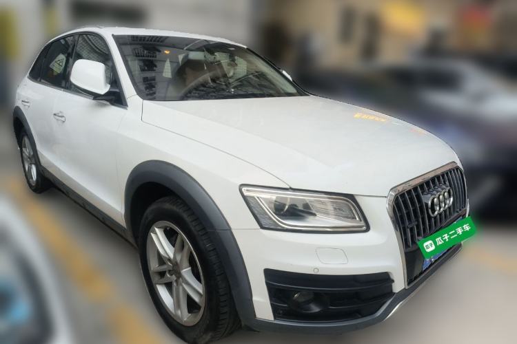 Used Audi Q5 2017 Plus 40 TFSI Technology Model
