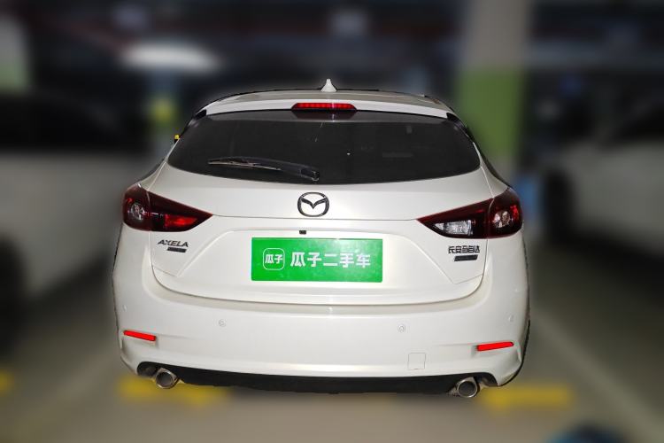Used Mazda Mazda 3 Axela 2019 Cloud-Controlled Version Hatchback 2.0L Automatic Luxury Model China VI Standard