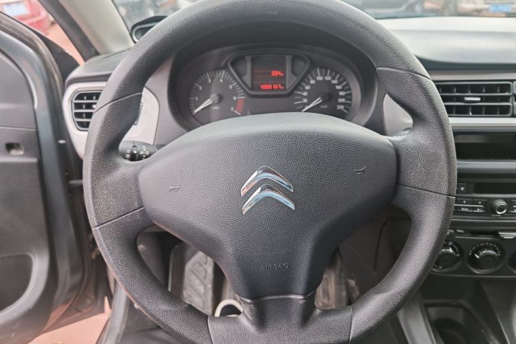 Used Citroen Elysee 2015 Zhishang Edition 1.6L Manual Fashion Model