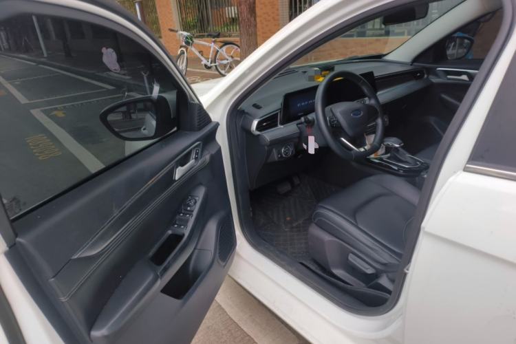 Used Ford Escort 2021 1.5L Automatic Diamond Edition
