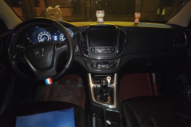Used Baojun 560 2016 1.8L Manual Luxury Edition