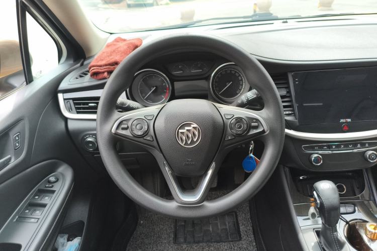 Used Buick Verano 2015 Sedan 20T Dual-Clutch Leading Model Steering Wheel