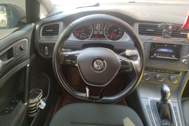 Used Volkswagen Golf 2016 1.6L Automatic Comfort Model Steering Wheel