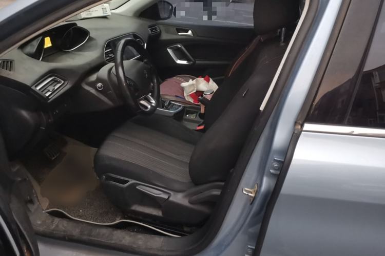 Used Peugeot 308S 2015 1.2T Automatic Jingchi Edition Left Front Seat