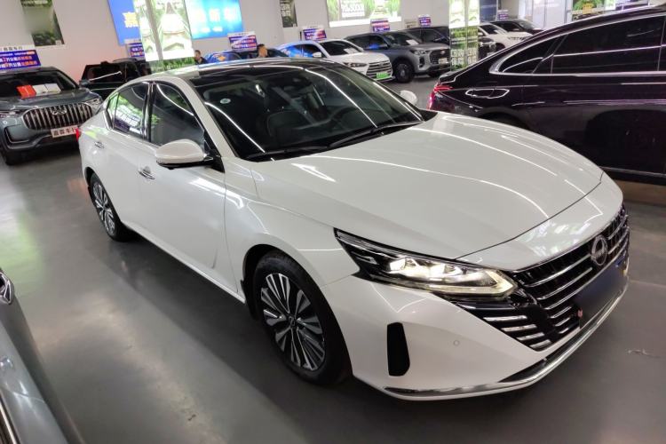 Used Nissan Teana 2022 2.0L XL-Upr Enjoyment Edition Front Right 45 Deg