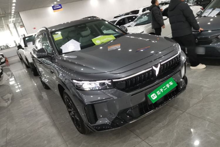 Used VOYAH FREE 2025 318 259 km All-Wheel-Drive Exploration Edition
