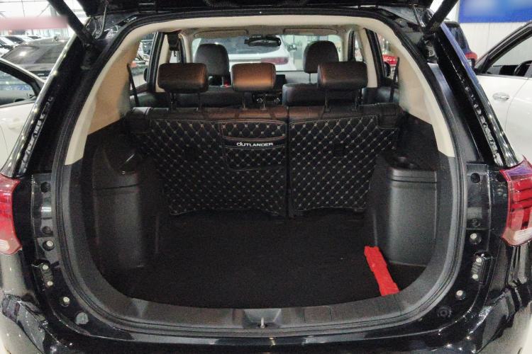 Used Mitsubishi Outlander 2018 2.0L Two-Wheel Drive Glory Edition 5 Seats