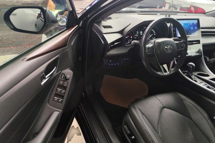 Used Toyota Avalon 2022 2.0L Luxury Edition Driver Seat