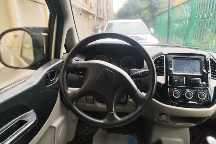 Used FORTHING Lingzhi 2016 M3 1.6L 7-Seater Comfort Model China IV Standard