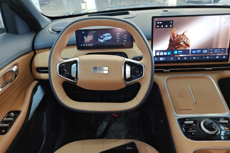 Used Geely Galaxy Galaxy Xingjian 7 EM-i 2025 120km Exploration+ Version