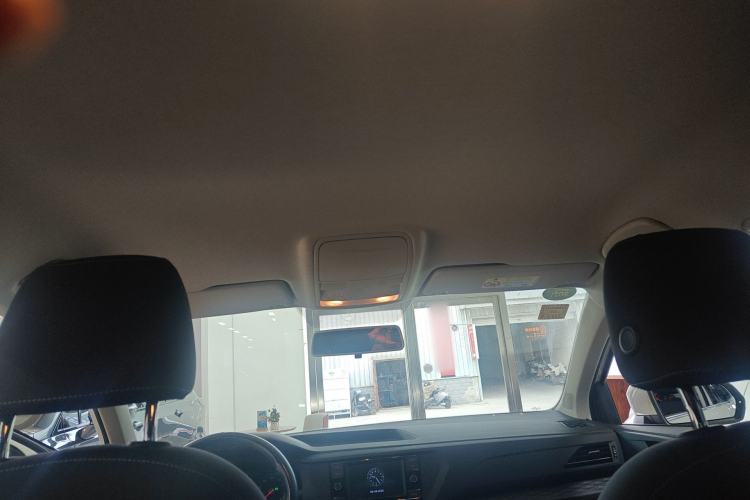 Used Volkswagen Tharu 2019 280TSI Two-Wheel Drive Trend Edition China VI Standard Headliner