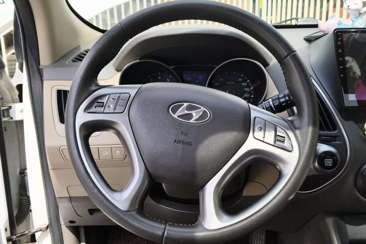 Used Hyundai ix35 2010 2.0L Automatic Two-Wheel Drive Elite Edition GLS
