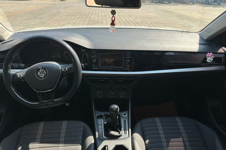 Used Volkswagen Lavida 2019 1.5L Manual Comfort Edition China VI Standard Steering Wheel