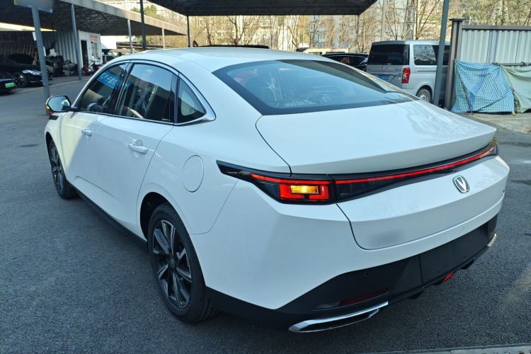 Used Changan Eado 2025 Blue Whale 1.5T 500Bar Prestige Model