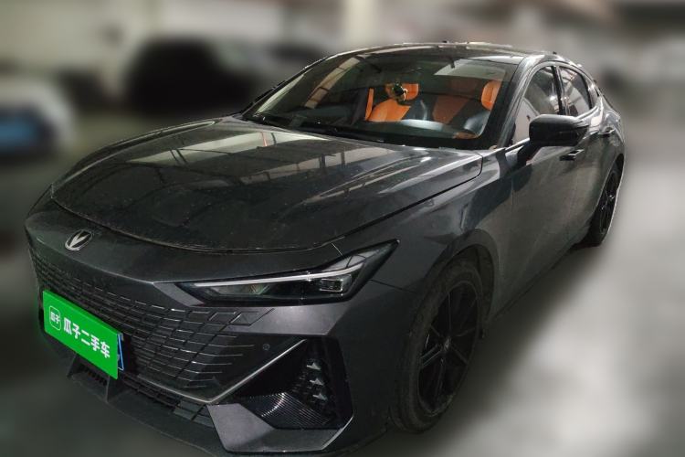 Used CHANGAN UNI-V 2022 1.5T Prestige Version