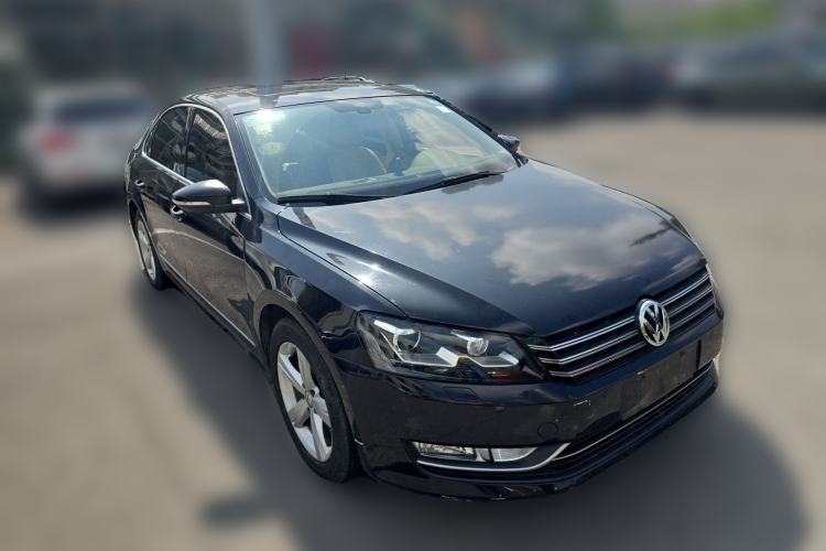 Used Volkswagen Passat 2011 1.8TSI DSG Prestige Edition Front Right 45 Deg