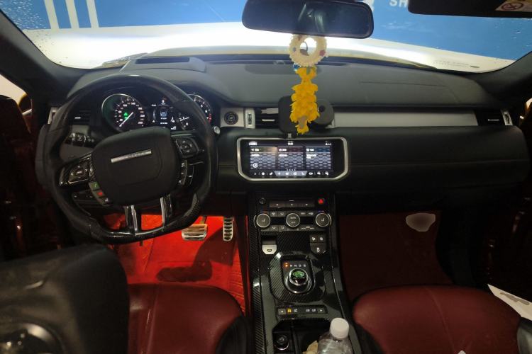 Used Land Rover Range Evoque 2018 240 PS HSE DYNAMIC Convertible Center Console