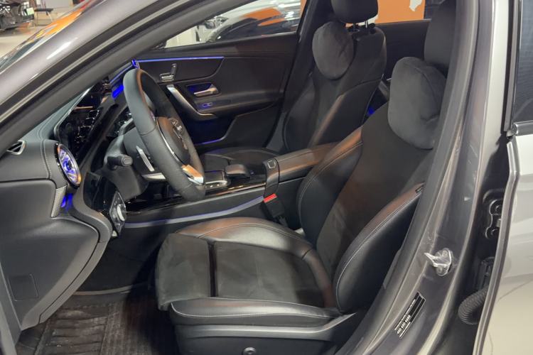 Used Mercedes-Benz A-Class 2021 A 200 L Sport Sedan Fashion Model
