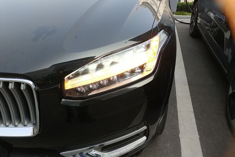 Used Volvo XC90 2023 B6 Zhiya Luxury 7-Seater
