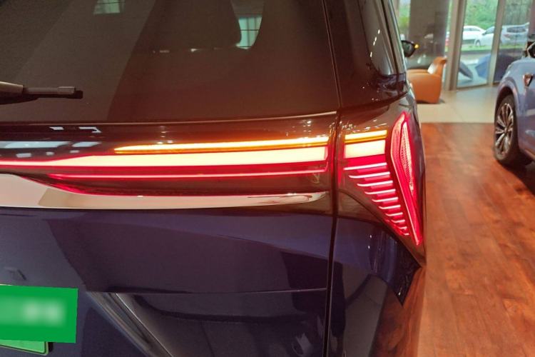 Used Buick GL8 New Energy 2024 Lu Zun Luxury Edition 6-Seater
