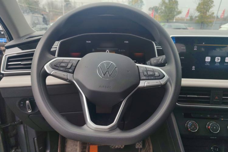 Used Volkswagen Tiguan L 2022 330TSI Automatic Two-Wheel Drive Comfort Edition
