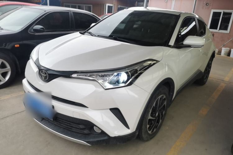 Used Toyota IZOA 2018 2.0L Yichi Edition China V Standard