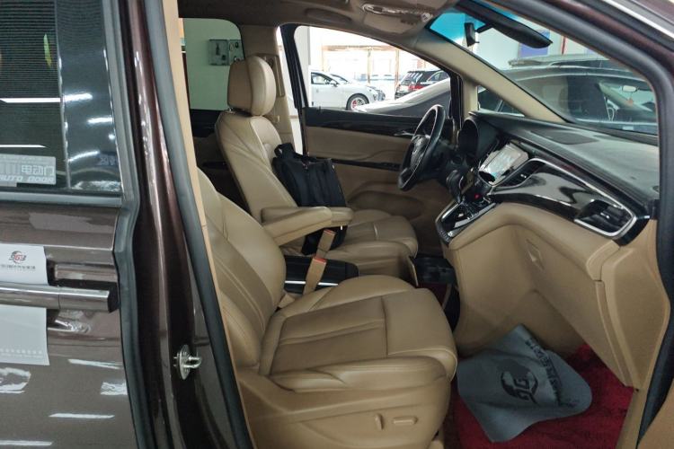 Used Buick GL8 2017 ES 28T Luxury Model China V Standard
