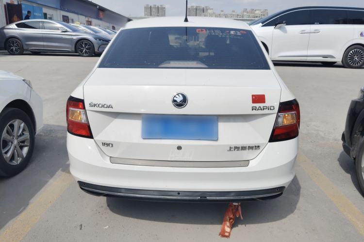 Used Skoda Rapid 2018 1.6L Automatic Comfort Edition
