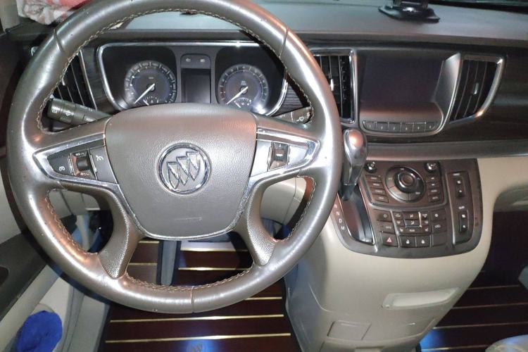 Used Buick GL8 2011 3.0L GT Luxury Business Haoya Edition