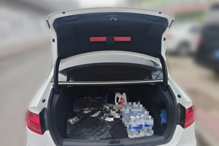 Used Audi A4L 2012 2.0 TFSI automatic Comfort trim level