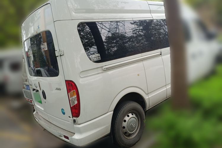 Used SAIC MAXUS Xintu V80 2021 2.0T Manual Classic Aoyuntong Long Wheelbase Mid-Roof 6/7/8/9-Seater